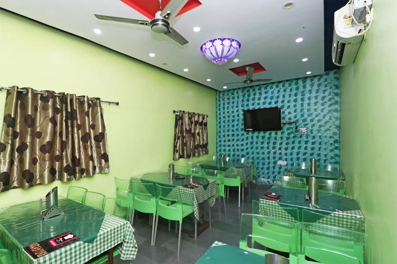 Oyo 16610 Hotel Shri Ram International فاراناسي 3*,  الهند